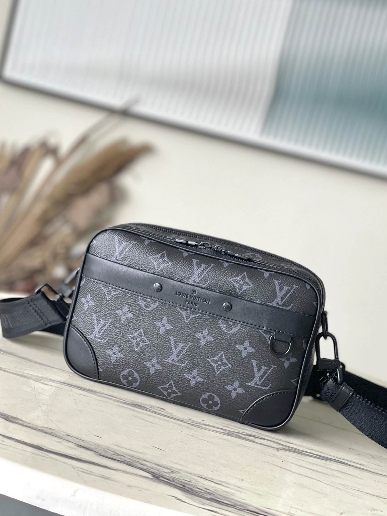 Alpha-11.0*18.5*6.5CM Nano LOUIS VUITTON 0803